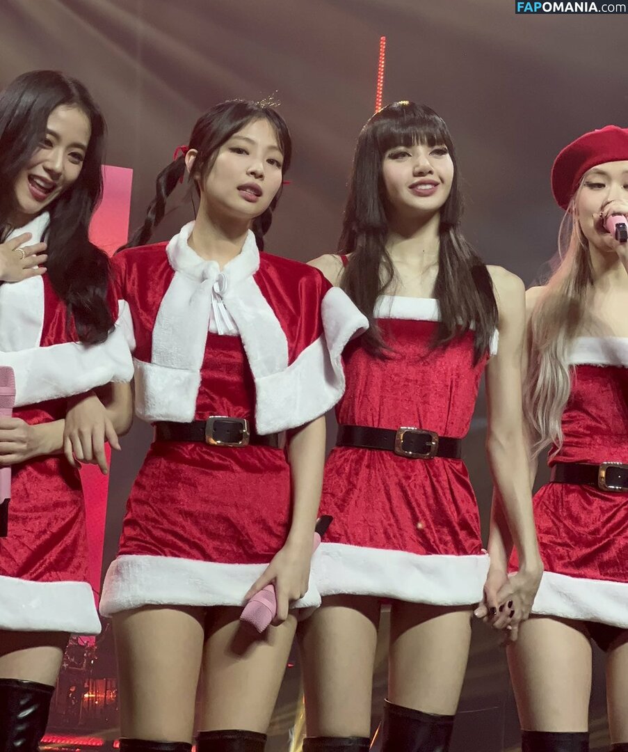 Blackpink / Lisa / lalalalisa_m / lisaamane Nu OnlyFans  Foto vazada #113