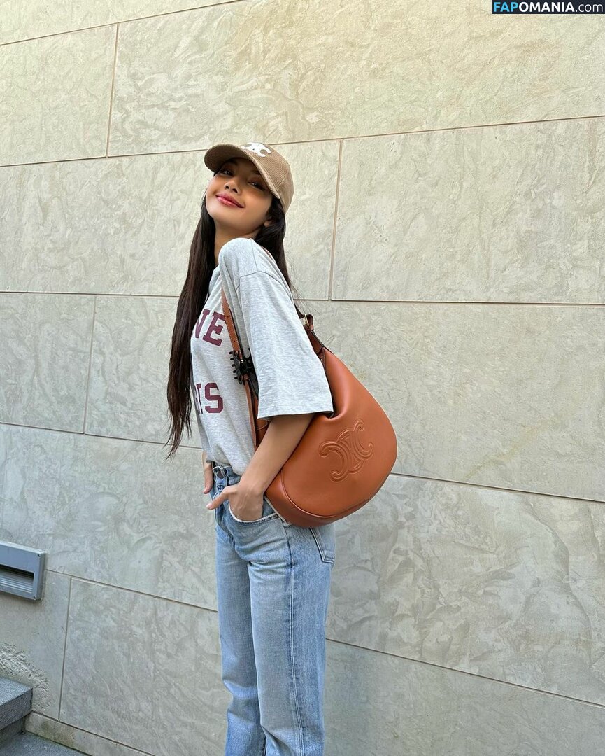 Blackpink / Lisa / lalalalisa_m / lisaamane Nu OnlyFans  Foto vazada #191