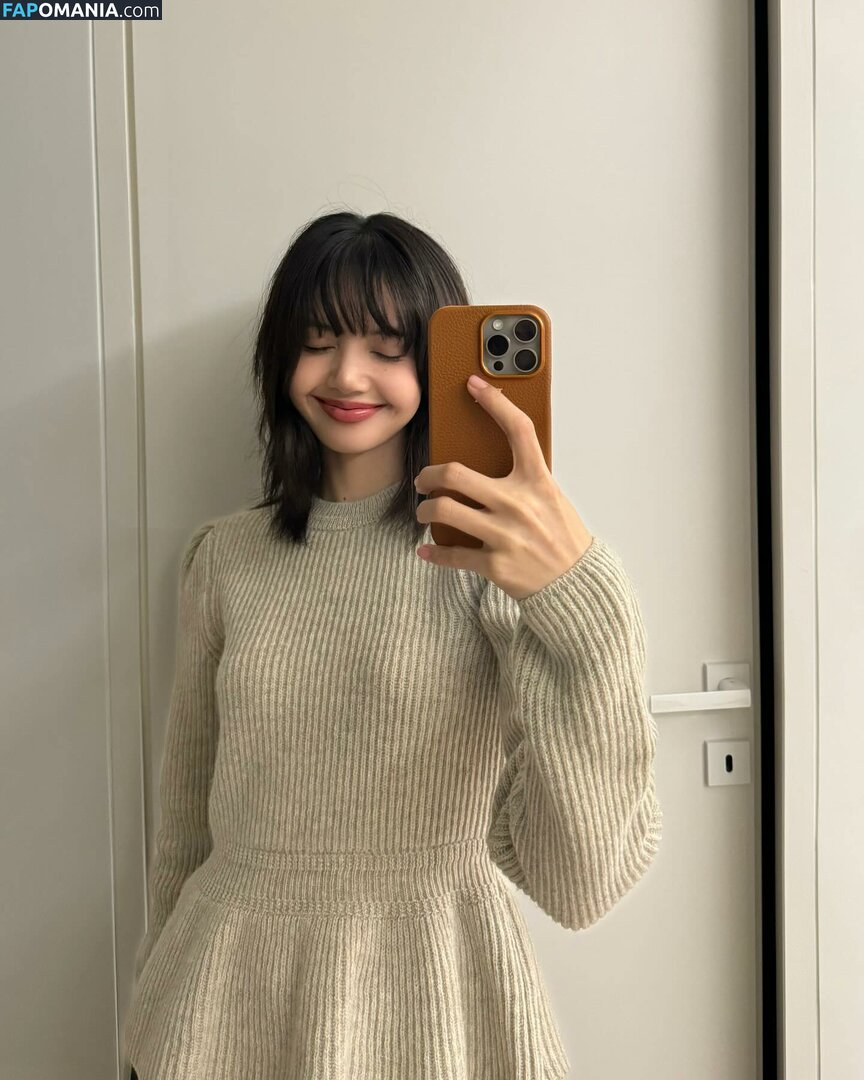 Blackpink / Lisa / lalalalisa_m / lisaamane Nu OnlyFans  Foto vazada #259
