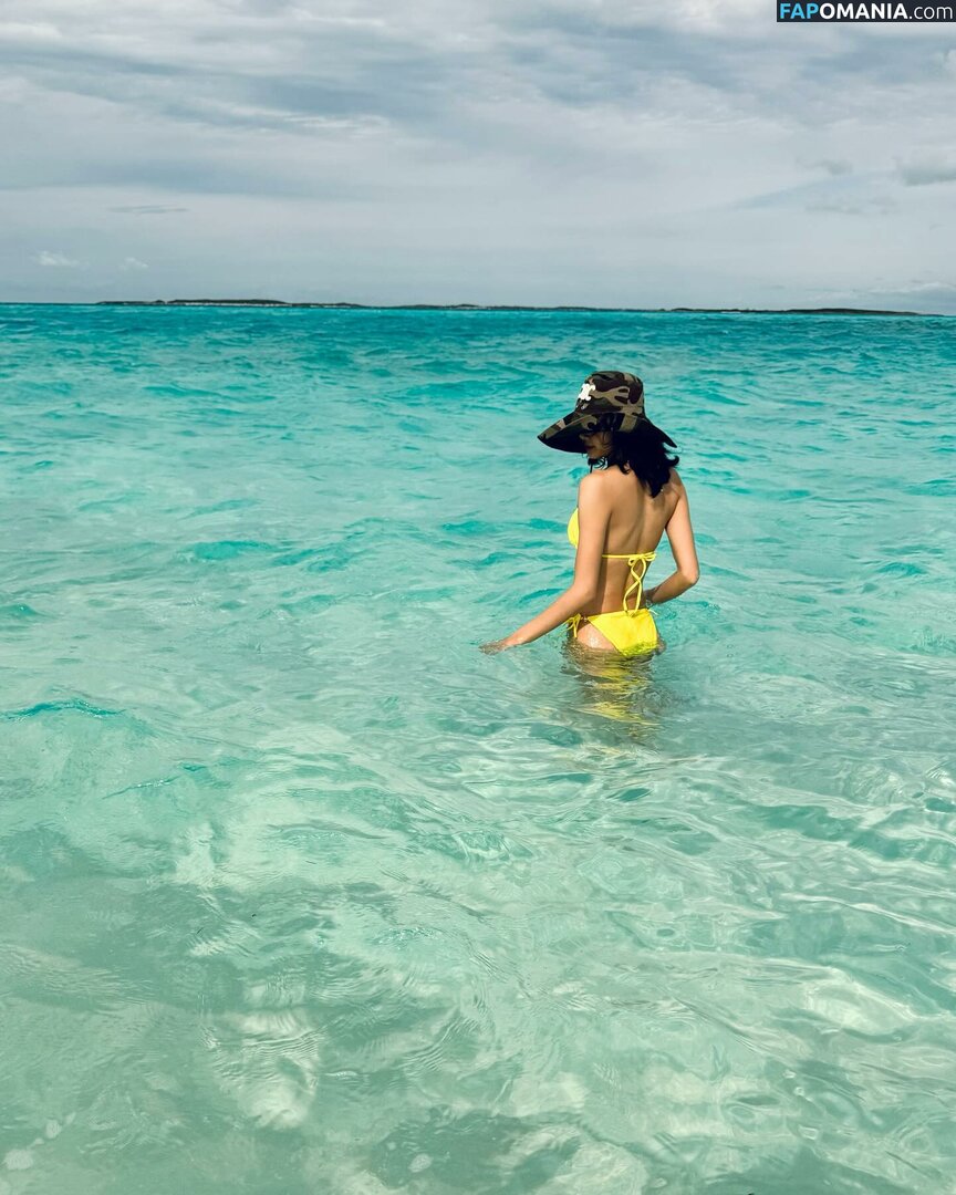 Blackpink / Lisa / lalalalisa_m / lisaamane Nu OnlyFans  Foto vazada #282