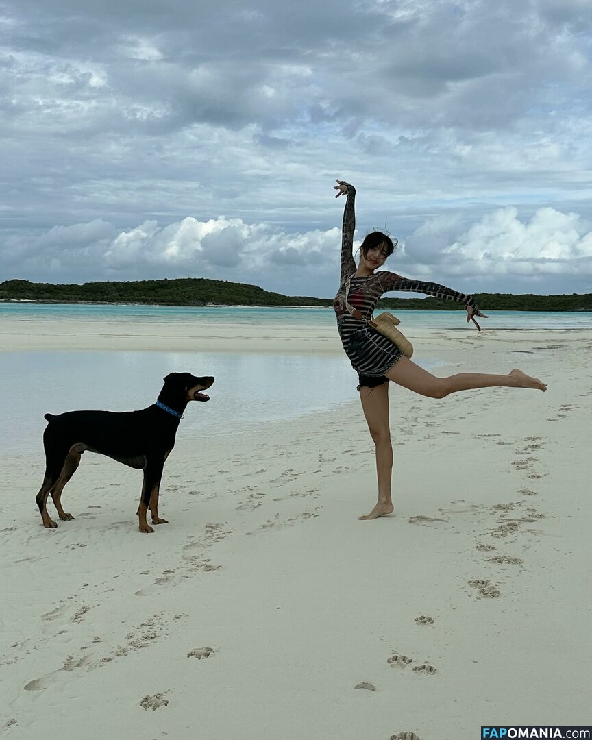 Blackpink / Lisa / lalalalisa_m / lisaamane Nu OnlyFans  Foto vazada #286