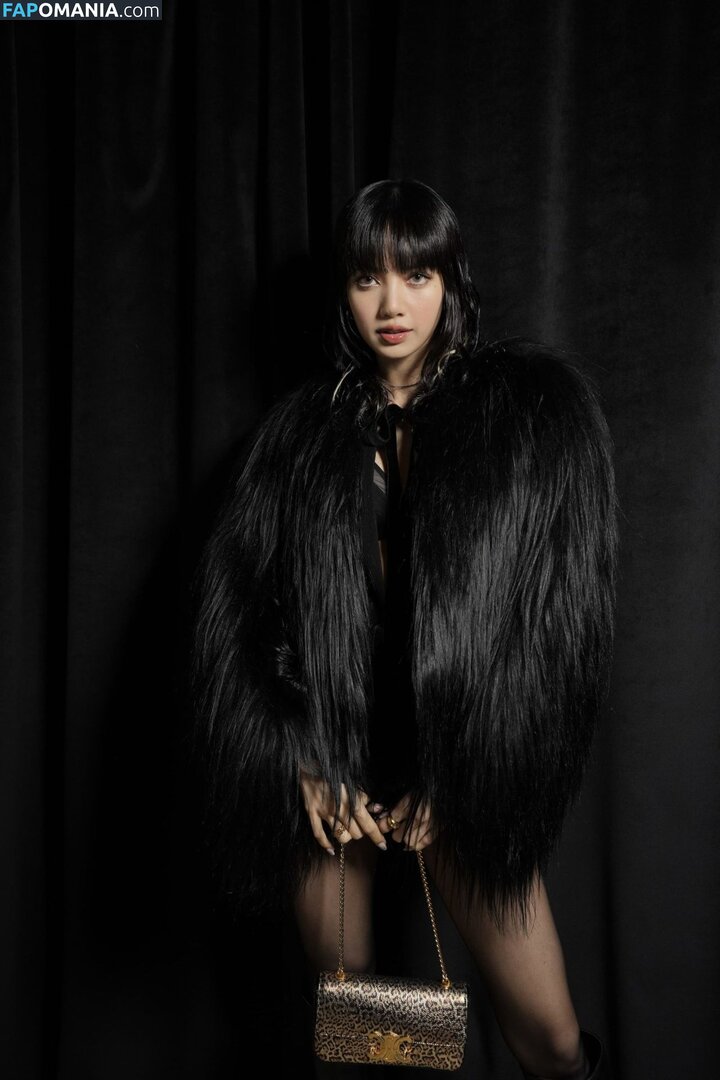 Blackpink / Lisa / lalalalisa_m / lisaamane Nu OnlyFans  Foto vazada #516