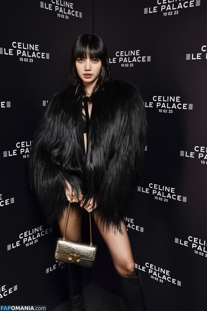 Blackpink / Lisa / lalalalisa_m / lisaamane Nu OnlyFans  Foto vazada #519