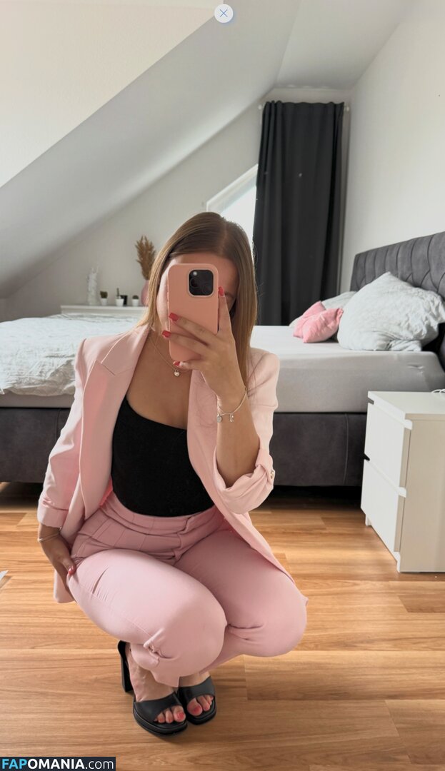 Lisamoto / lisaa.moto Nu OnlyFans  Foto vazada #75