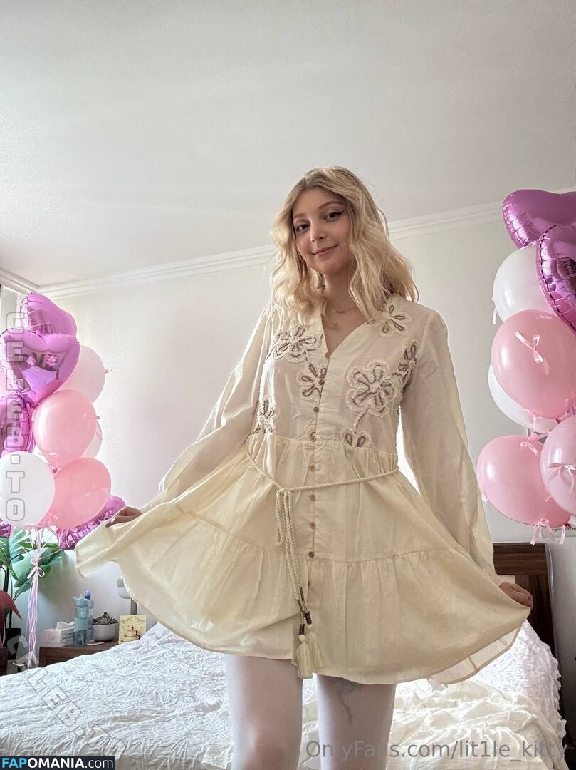 Emili / Lit1le_Kitty_ / https: / lit1le_kitty Nu OnlyFans  Foto vazada #5