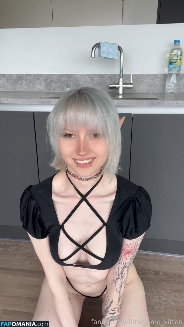 daddys_emo_girl / justemokitten / little_emo_kitten Nu OnlyFans  Foto vazada #1102