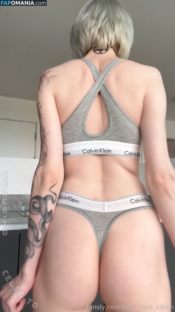 daddys_emo_girl / justemokitten / little_emo_kitten Nu OnlyFans  Foto vazada #1129