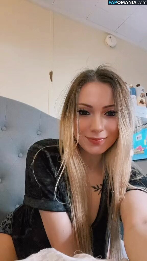 Little Momma / Littleemommaa21 / littlee.mommaa23 / littleemommaa23 Nu OnlyFans  Foto vazada #8