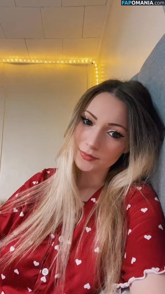 Little Momma / Littleemommaa21 / littlee.mommaa23 / littleemommaa23 Nu OnlyFans  Foto vazada #19