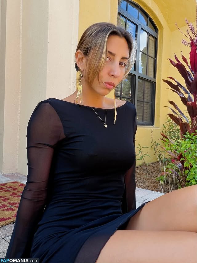 Carla Outes / littlefitdevil Nu OnlyFans  Foto vazada #11