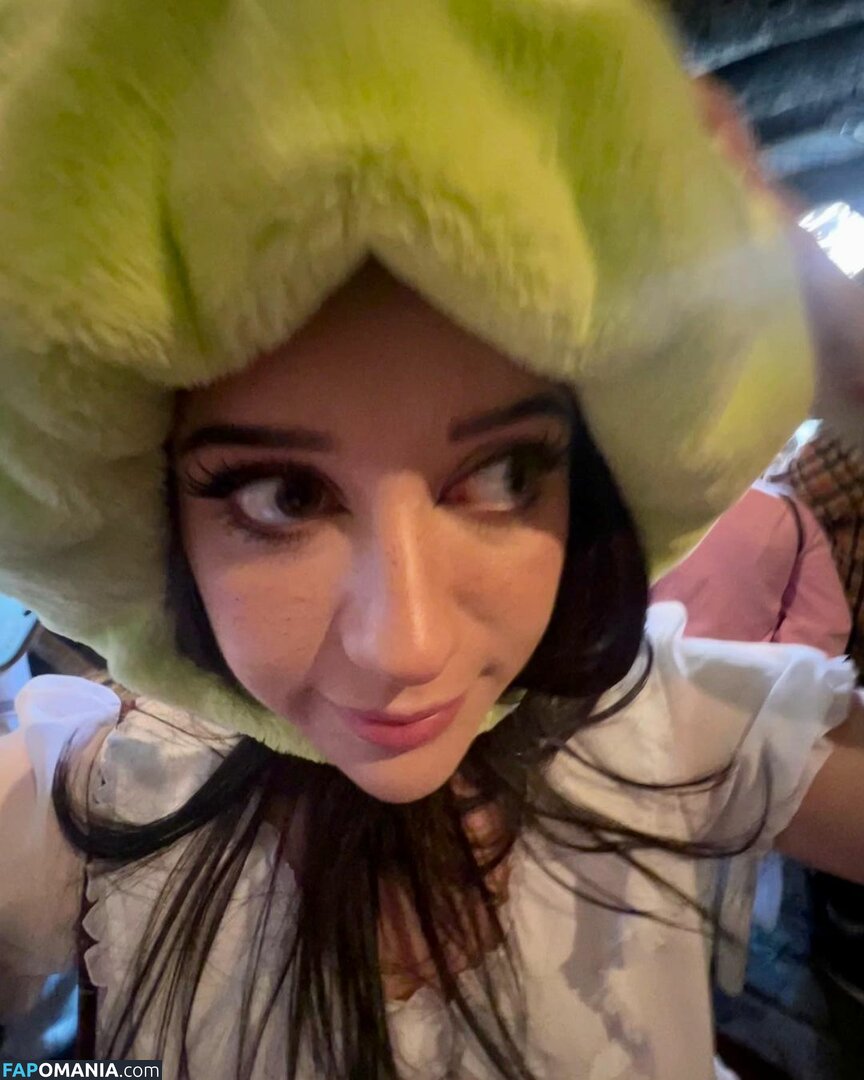 Liv Bevan / LivBev / livscopes Nu OnlyFans  Foto vazada #2