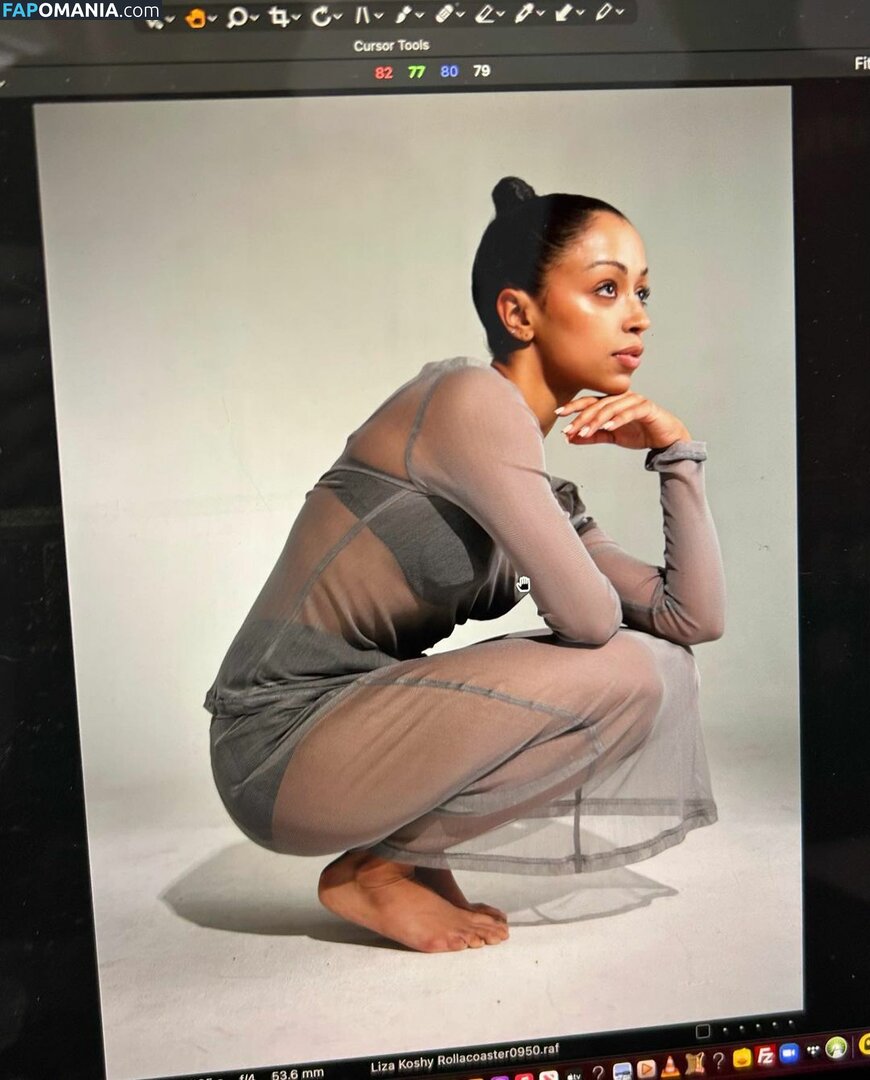 Liza Koshy / lizakoshy Nu OnlyFans  Foto vazada #5