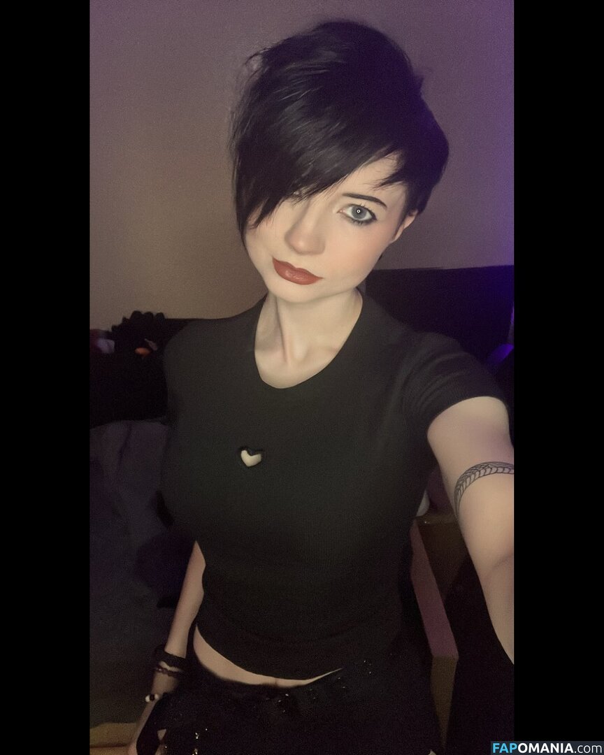 LonesomeMuse Nu OnlyFans  Foto vazada #1