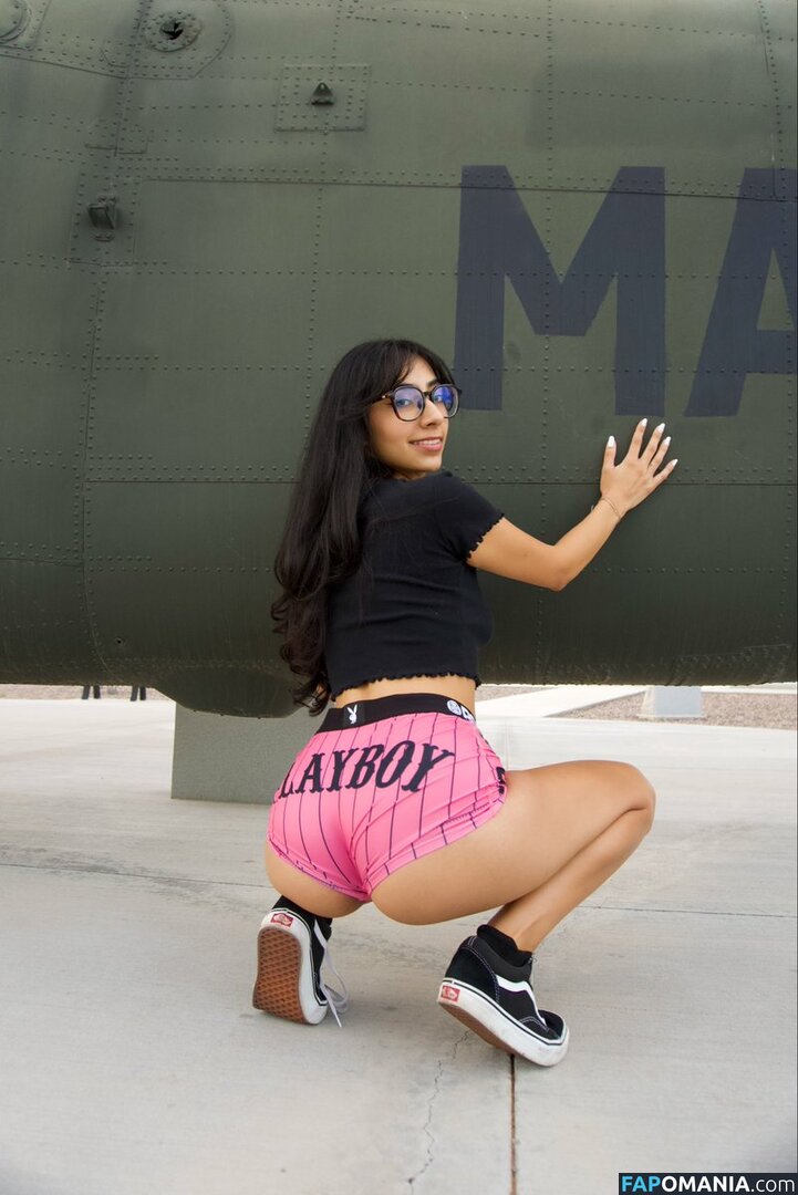 Loreleivonschweetz / loreleivonschweetz66 Nu OnlyFans  Foto vazada #1