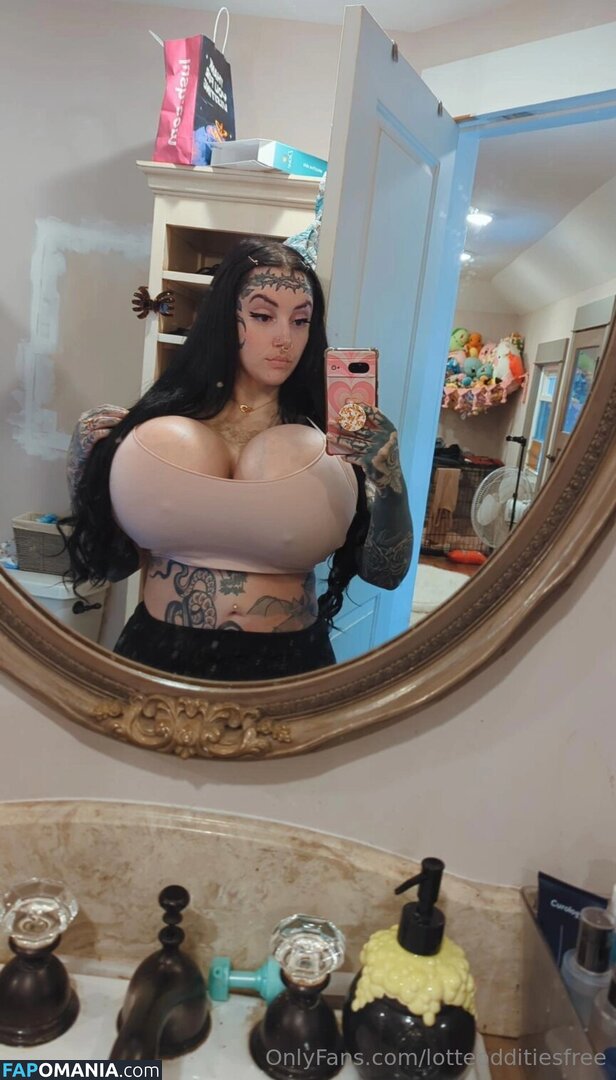 fb_0296 / lotteodditiesfree Nu OnlyFans  Foto vazada #20
