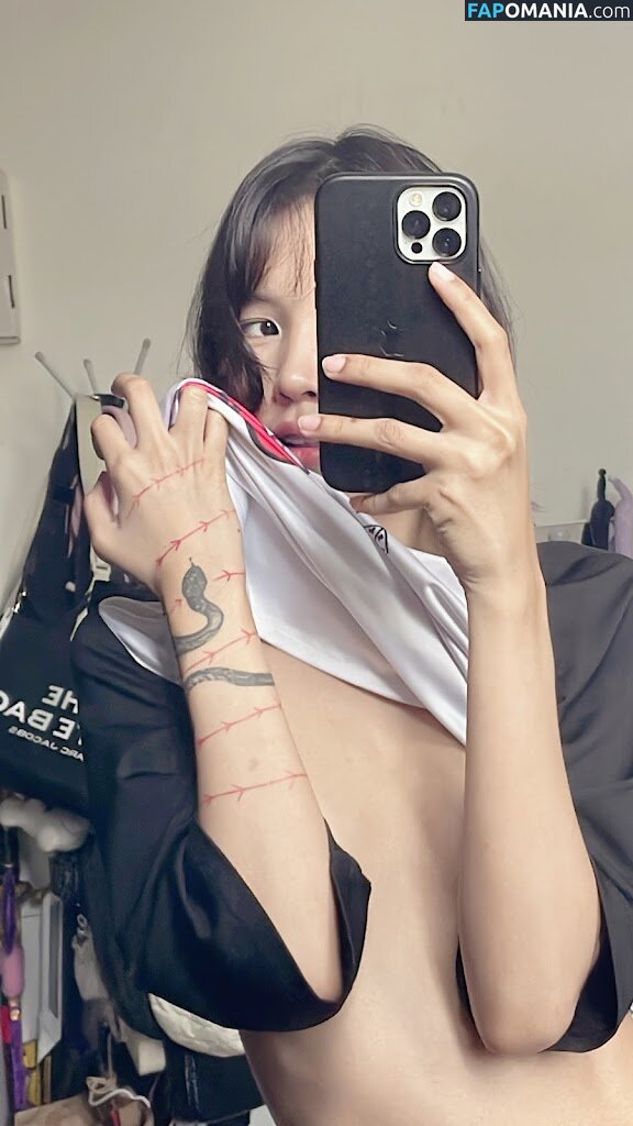 Lilith / Lou Aenlle / llthidk Nu OnlyFans  Foto vazada #98