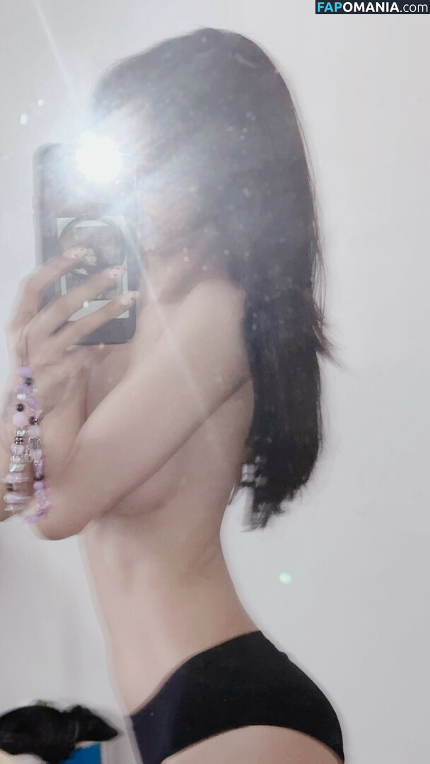 Lilith / Lou Aenlle / llthidk Nu OnlyFans  Foto vazada #161