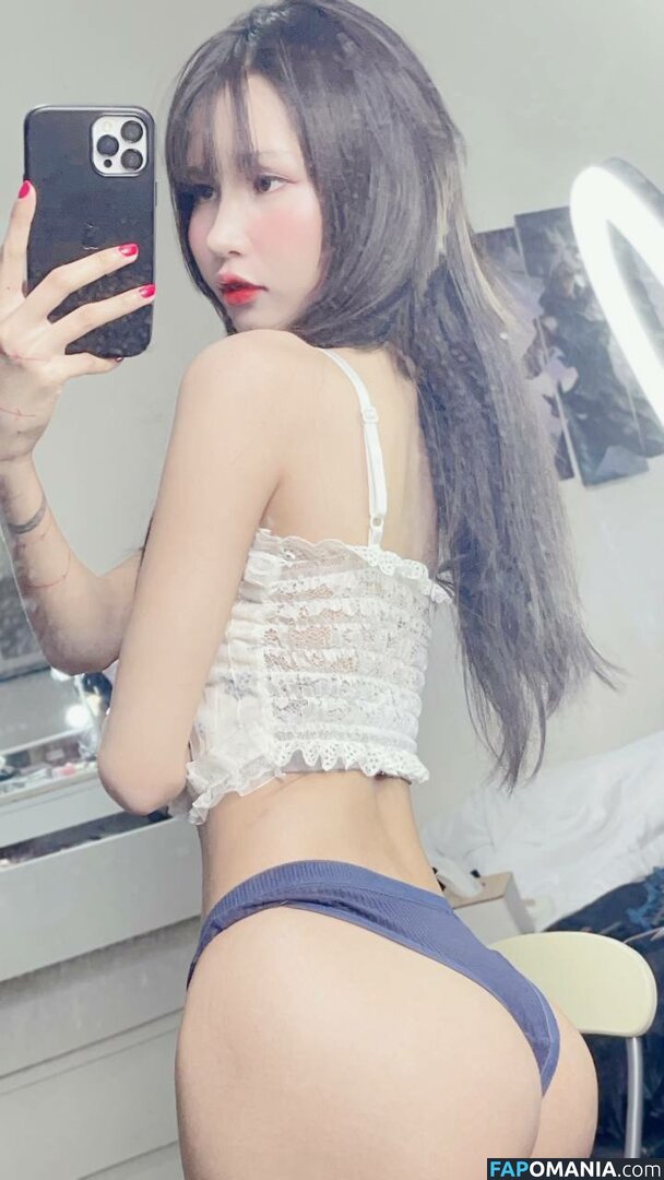 Lilith / Lou Aenlle / llthidk Nu OnlyFans  Foto vazada #231