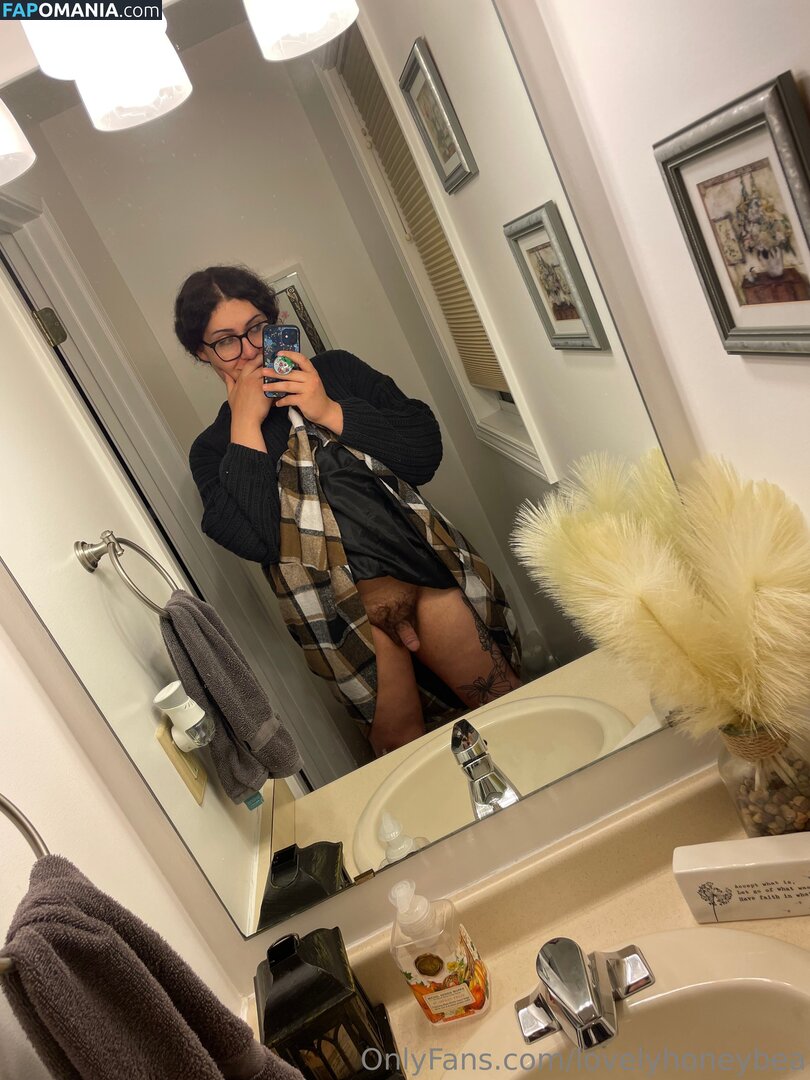 lovelyhoneybea / lovelyhoneybee Nu OnlyFans  Foto vazada #1