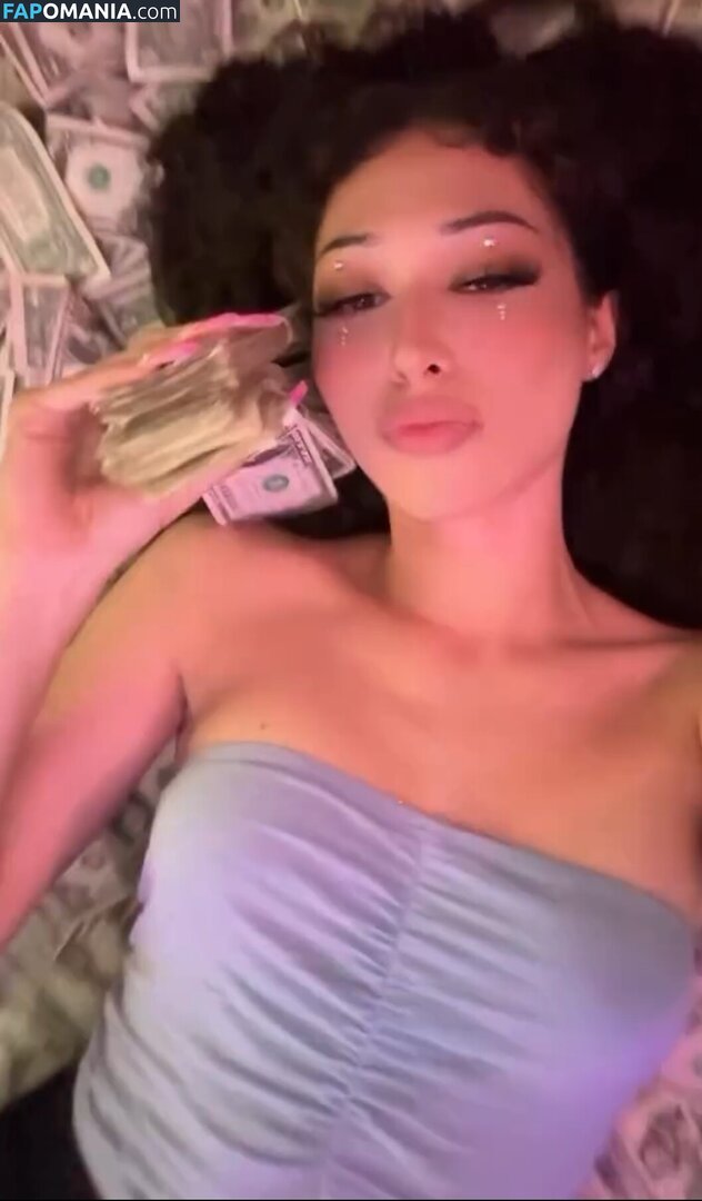 LoyaltyraeLynn / https: Nu OnlyFans  Foto vazada #2
