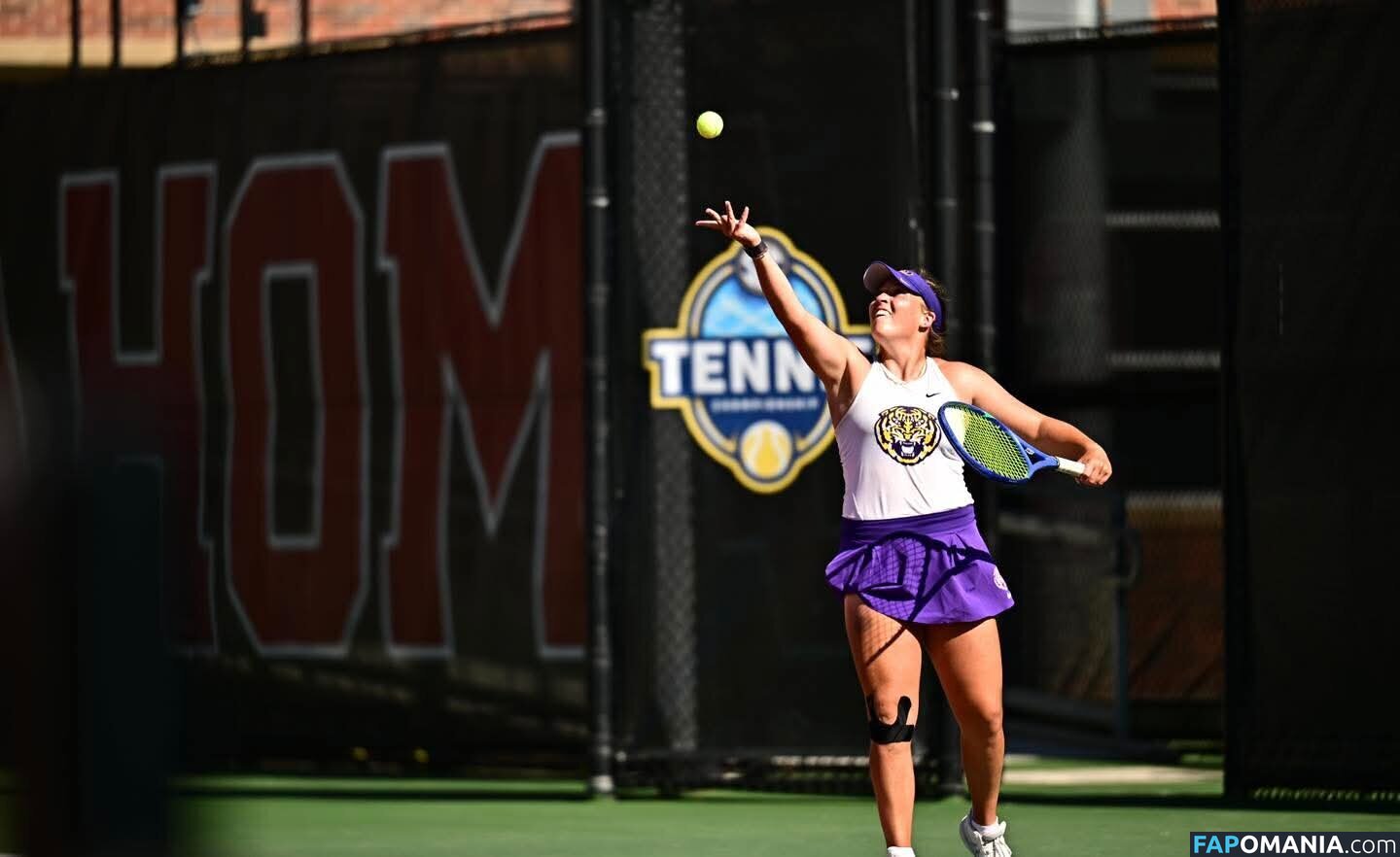Lsu woman tennis Nu OnlyFans  Foto vazada #1