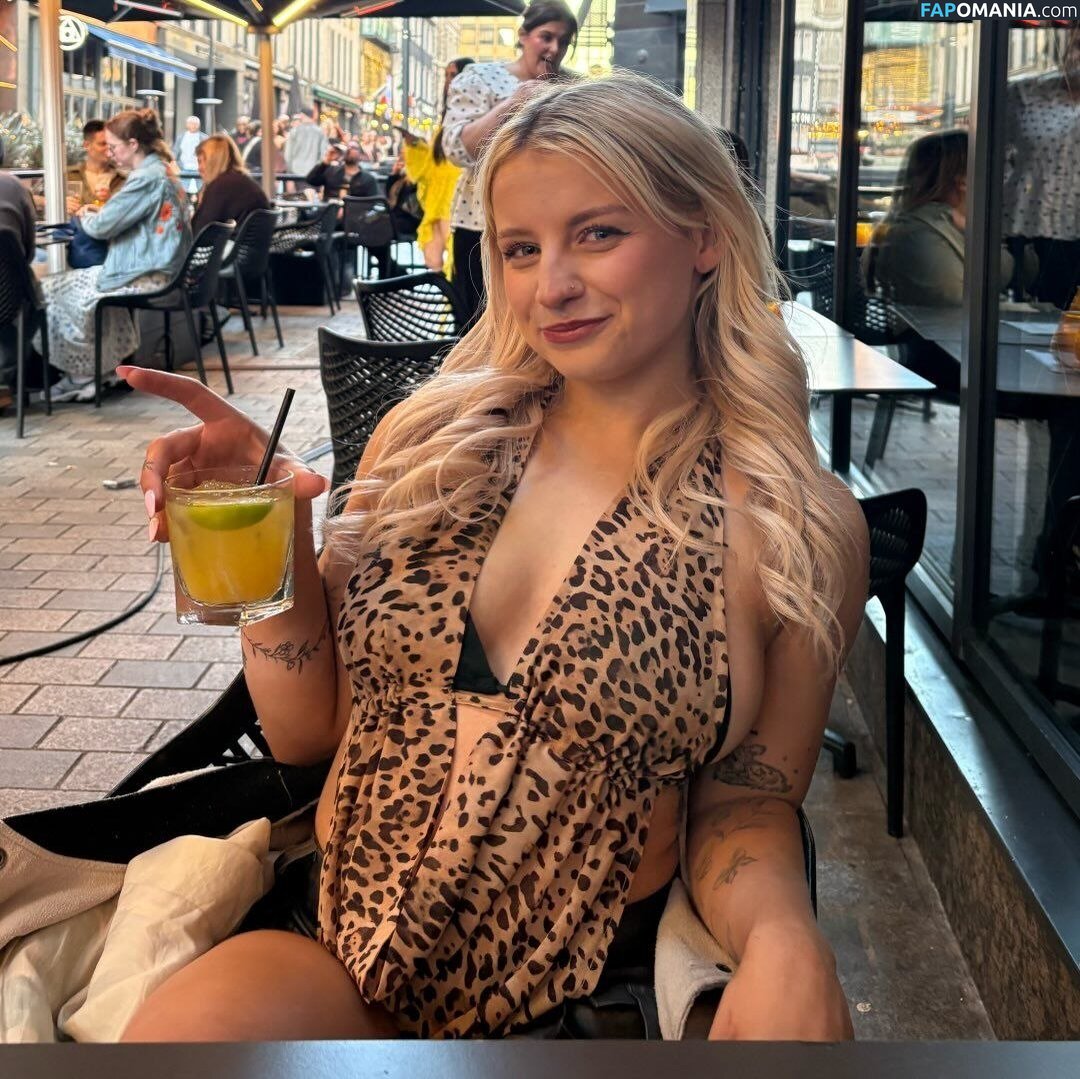 luceoliviaxo / lucyxoliviaa Nu OnlyFans  Foto vazada #5