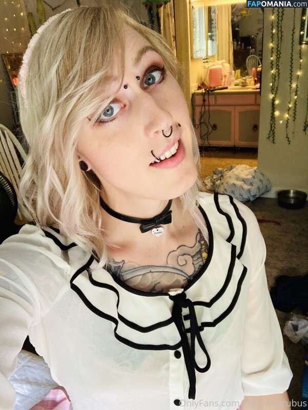 Luci Belle / TSLuciBelle / cutie-succubus / https: Nu OnlyFans  Foto vazada #3