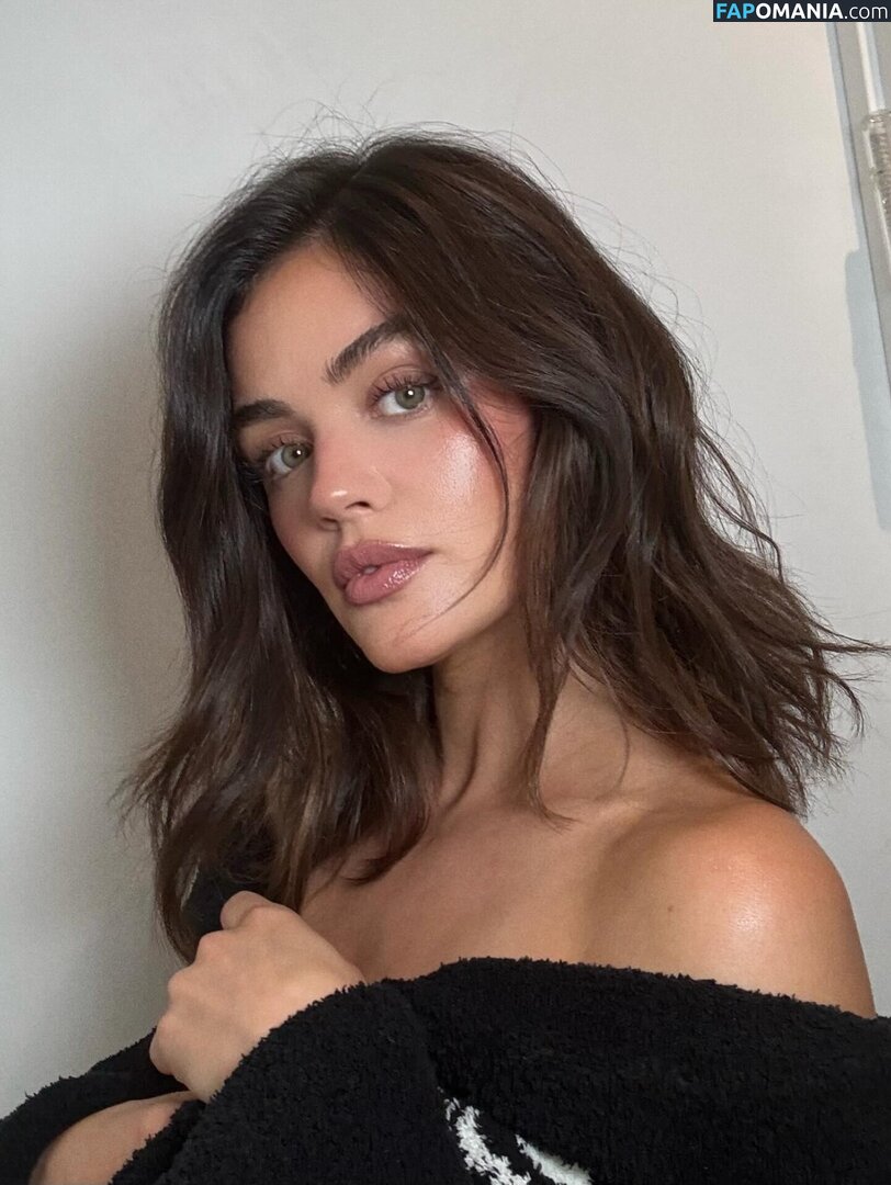 Lucy Hale / lucyhale Nu OnlyFans  Foto vazada #993