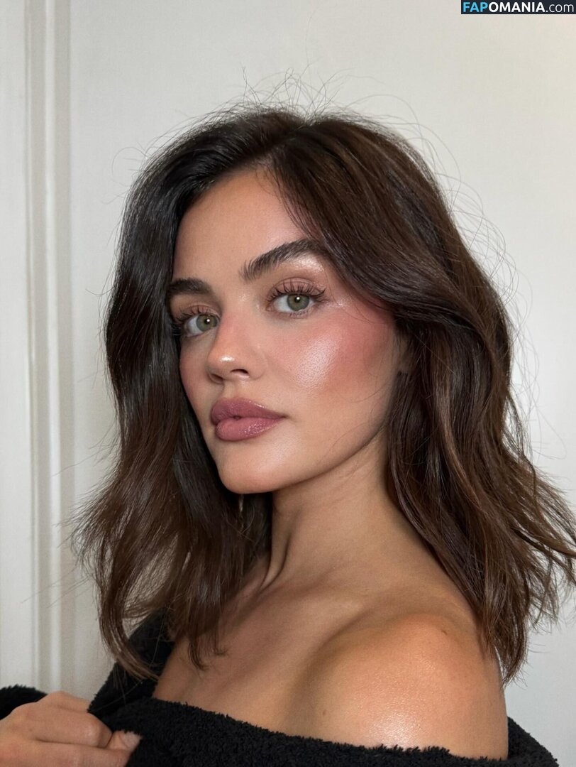 Lucy Hale / lucyhale Nu OnlyFans  Foto vazada #994