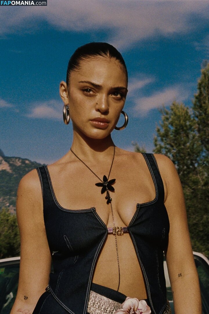 Luna Blaise / lunablaise Nu OnlyFans  Foto vazada #8