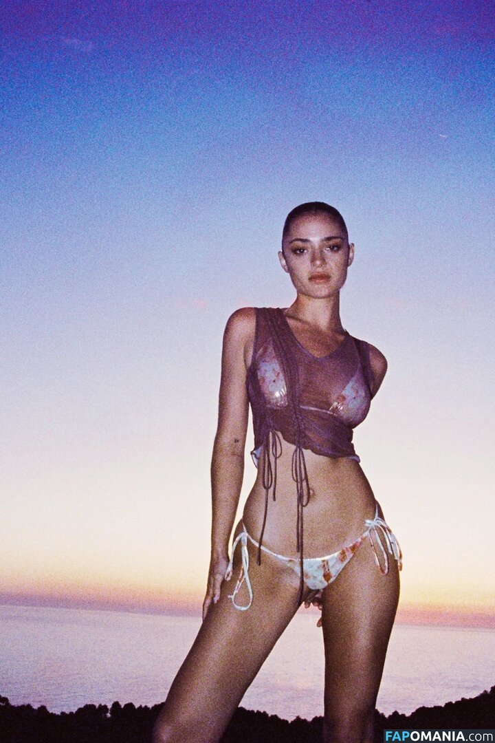 Luna Blaise / lunablaise Nu OnlyFans  Foto vazada #12