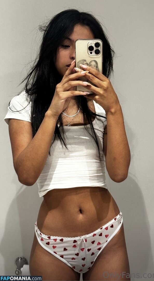 Luna Sophia / lunasophia_ / urcuteprincess_ Nu OnlyFans  Foto vazada #22