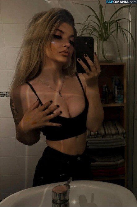 https: / luuucy813 Nu OnlyFans  Foto vazada #5