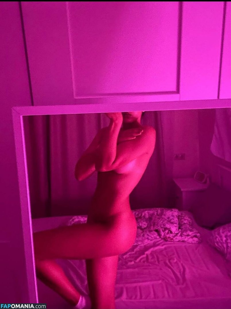 Lydia / owlida / pissqu33n Nu OnlyFans  Foto vazada #3