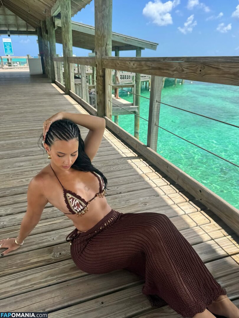 Lynn Kainoa / lynn.kainoa Nu OnlyFans  Foto vazada #7
