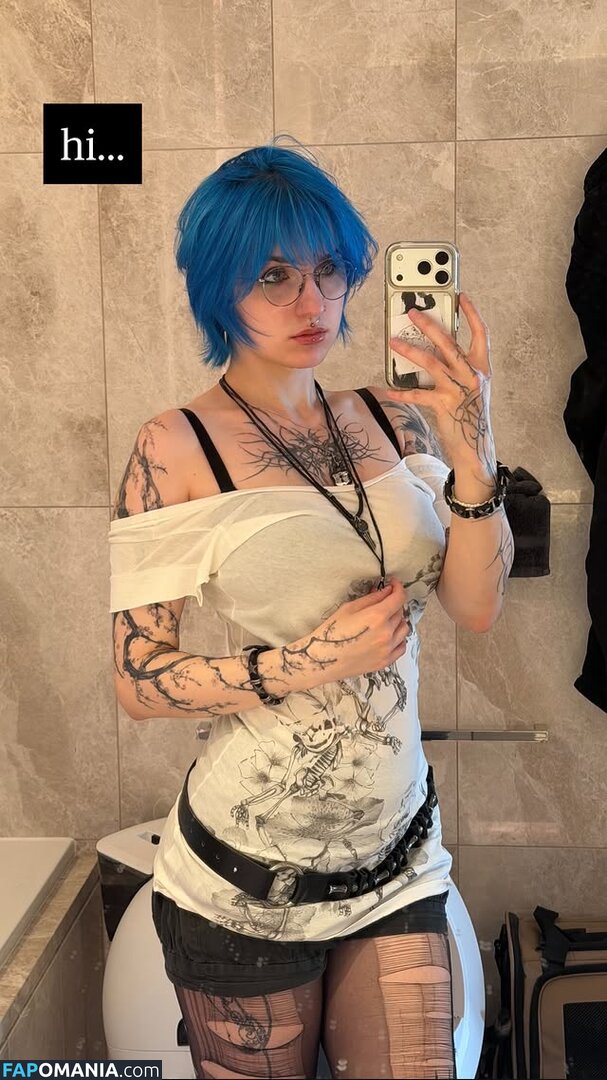 Lyra Crow / lyracr0w0 Nu OnlyFans  Foto vazada #84