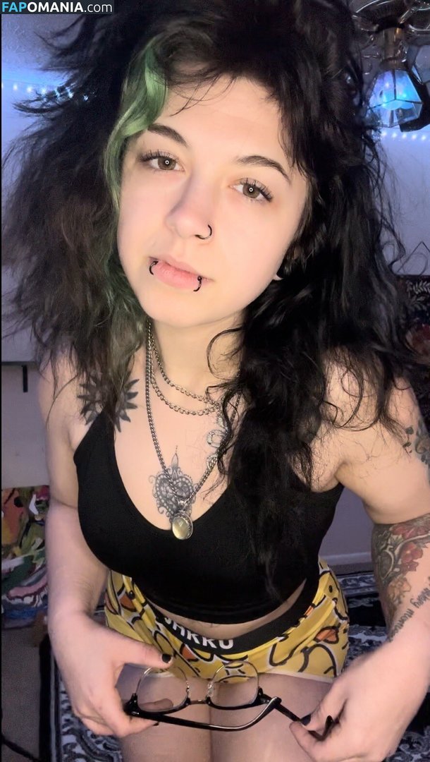 Lyssa Lowe / emopoisonivy / fairlyodd222 / fairlyodd999 Nu OnlyFans  Foto vazada #7