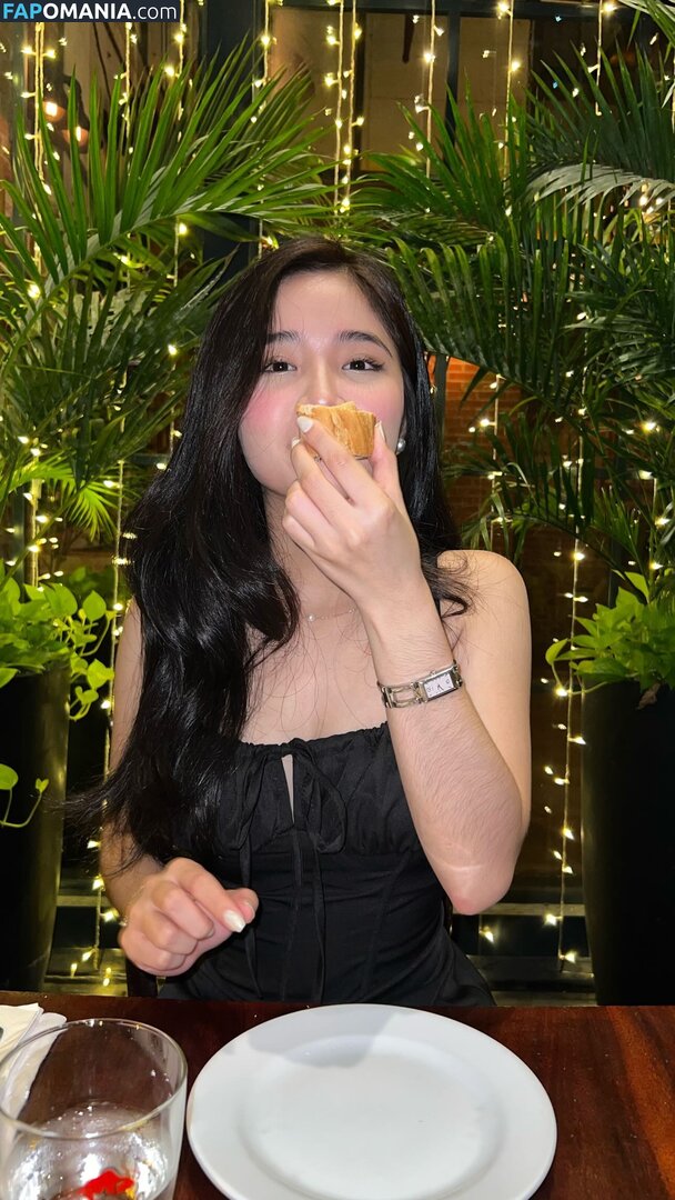 Liezl Siador / Liz / Lzlsdr Nu OnlyFans  Foto vazada #13