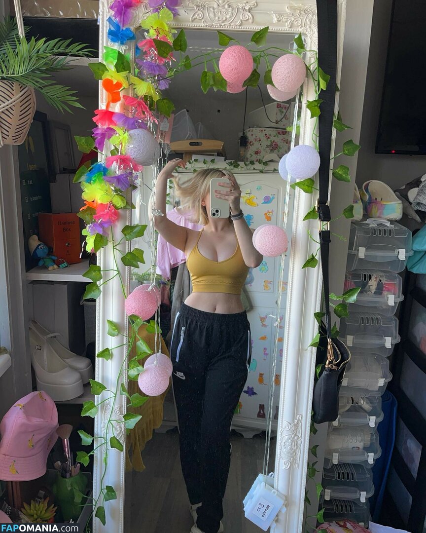 m.ae.3 / mae Nu OnlyFans  Foto vazada #29