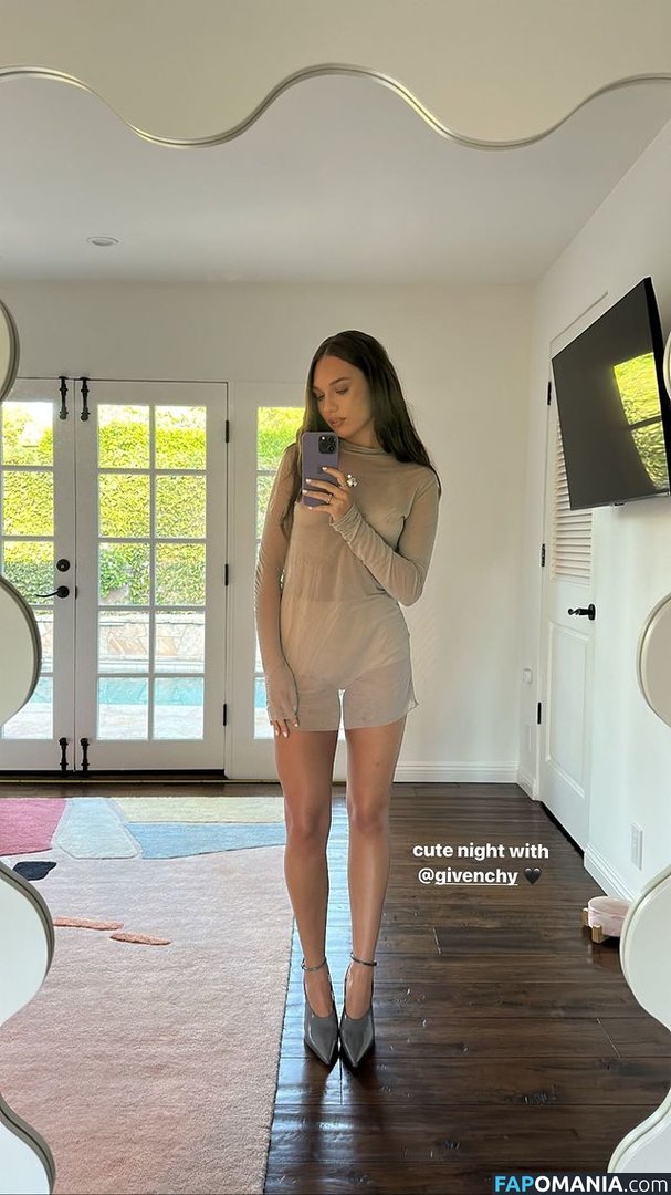 Maddie Ziegler / maddieziegler Nu OnlyFans  Foto vazada #9
