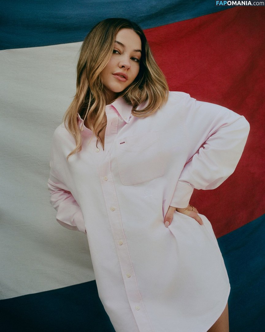 Madelyn Cline / madelyncline Nu OnlyFans  Foto vazada #10