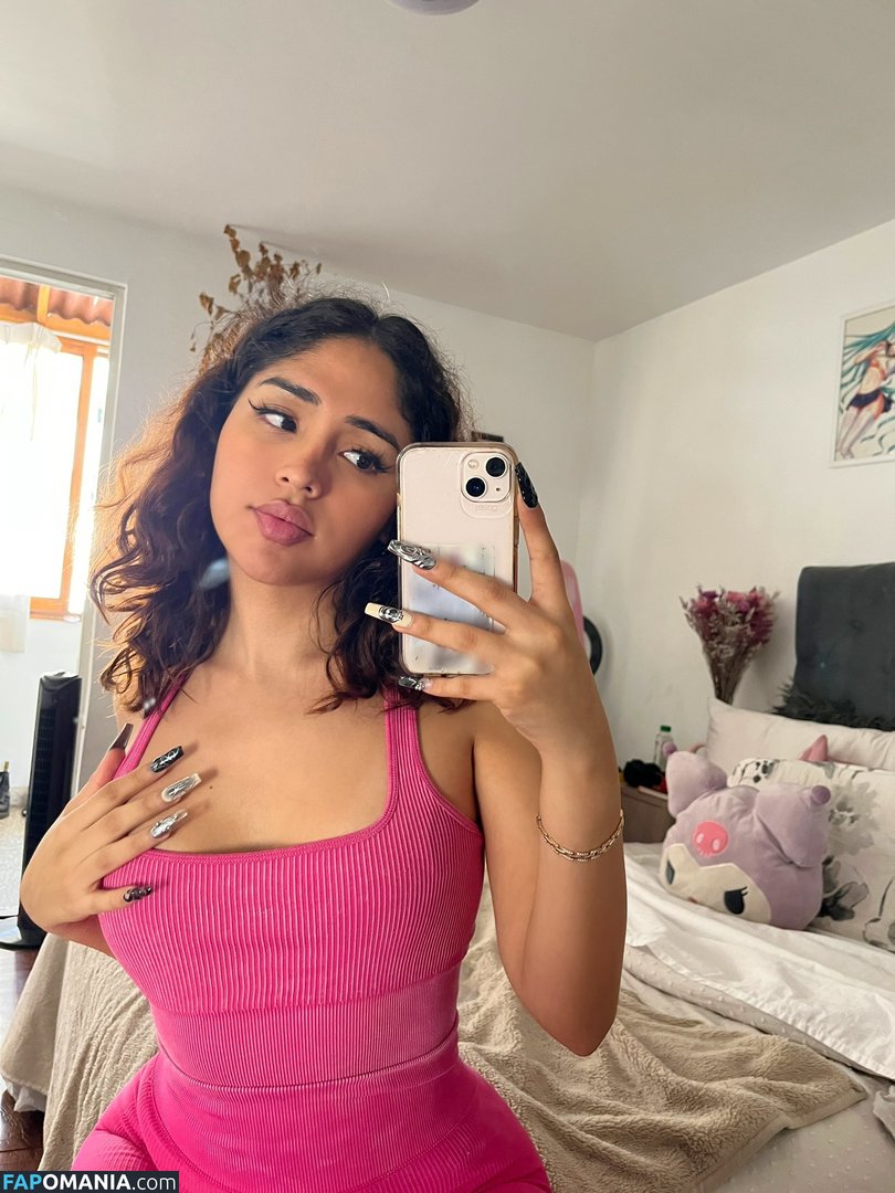 mademoiselle.gia / mademoisellegia / peruvianputa Nu OnlyFans  Foto vazada #9
