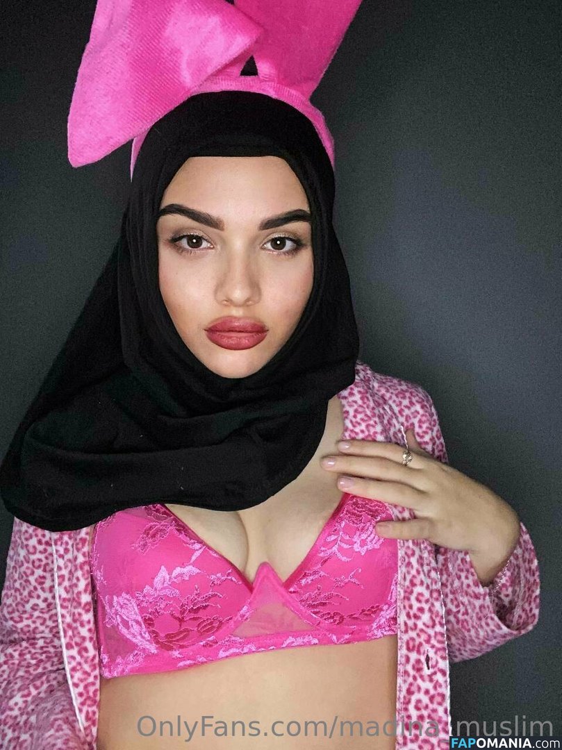 madina_muslim_x / u__m__x Nu OnlyFans  Foto vazada #5