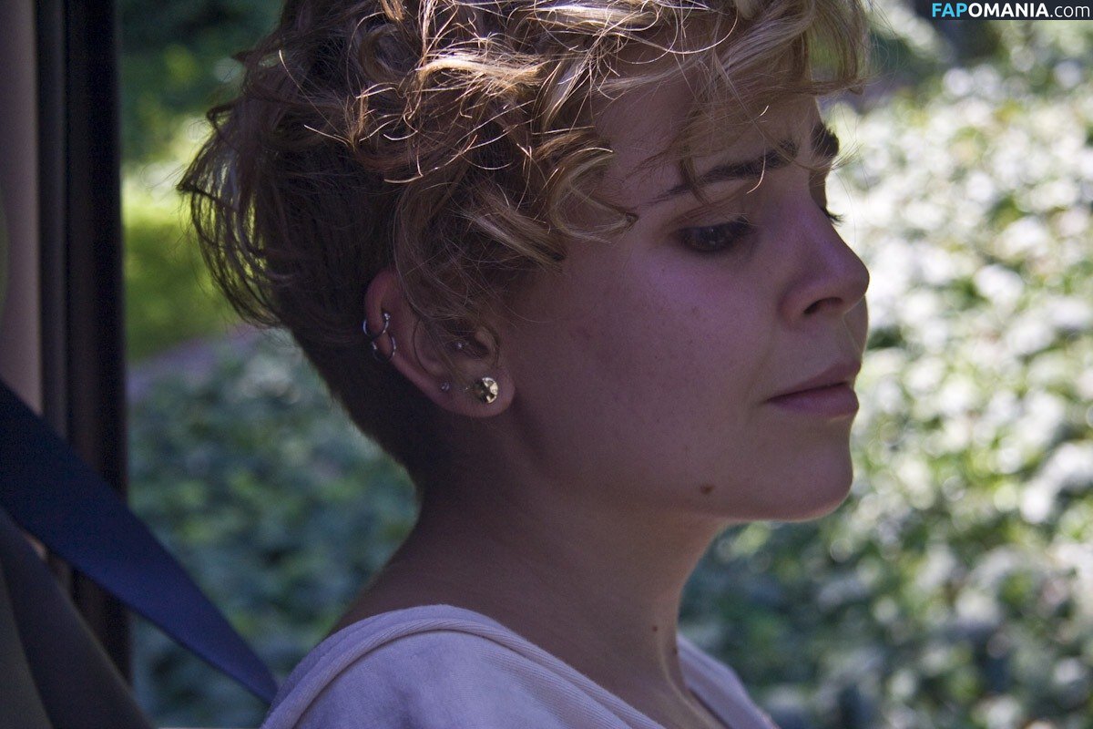 Mae Whitman / mistergarf Nu OnlyFans  Foto vazada #9