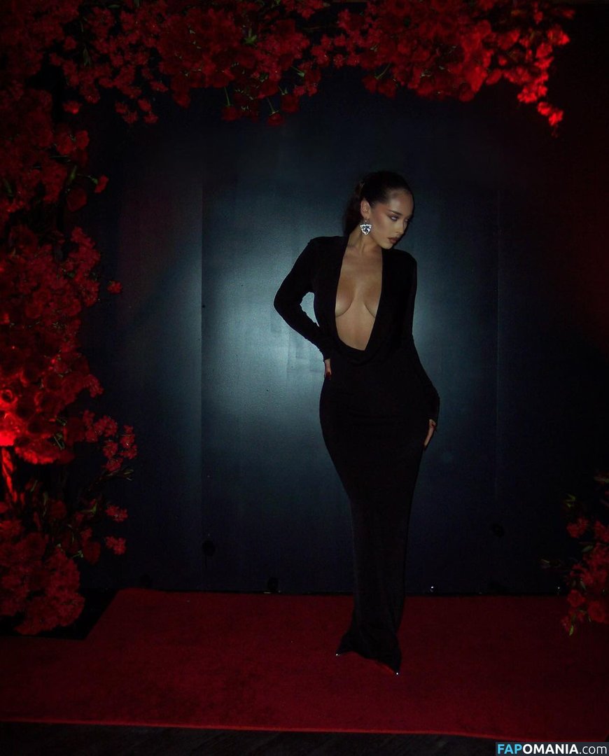 Maeta / maetasworld Nu OnlyFans  Foto vazada #1