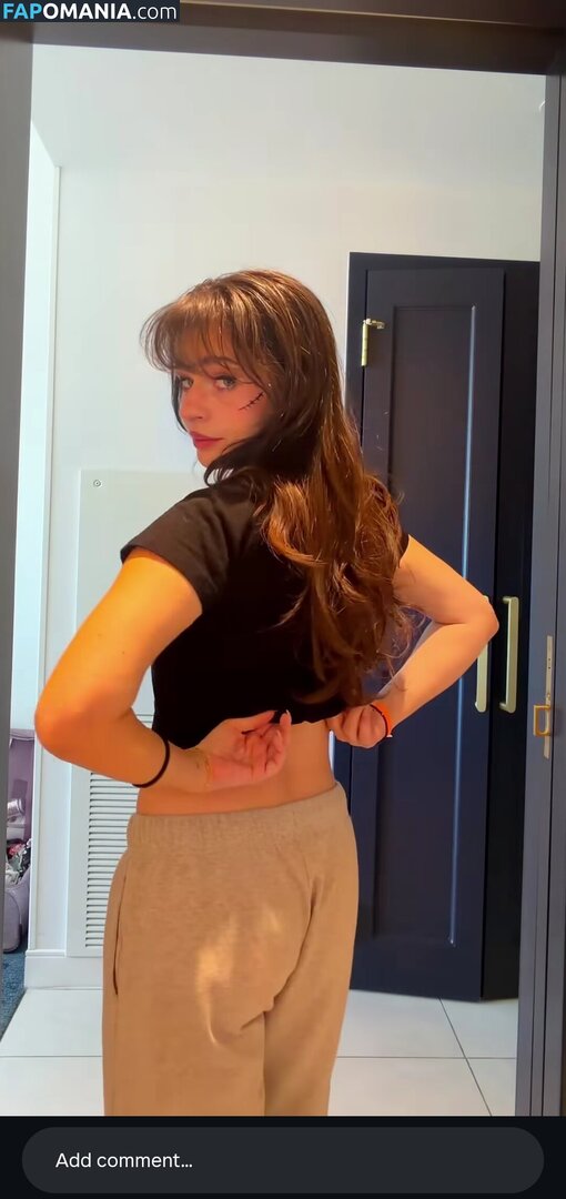 Magicwithmeg / magicmagy Nu OnlyFans  Foto vazada #1