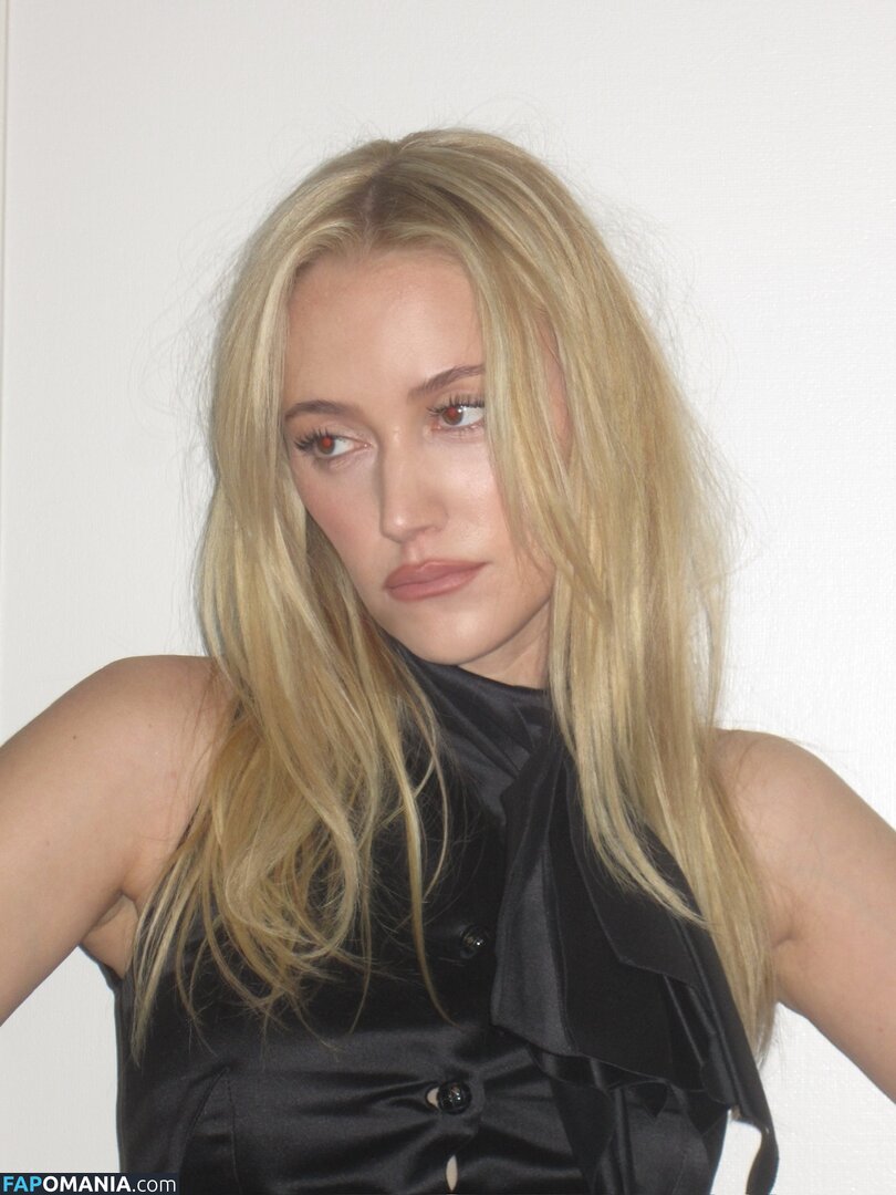 Maika Monroe / maikamonroe Nu OnlyFans  Foto vazada #19