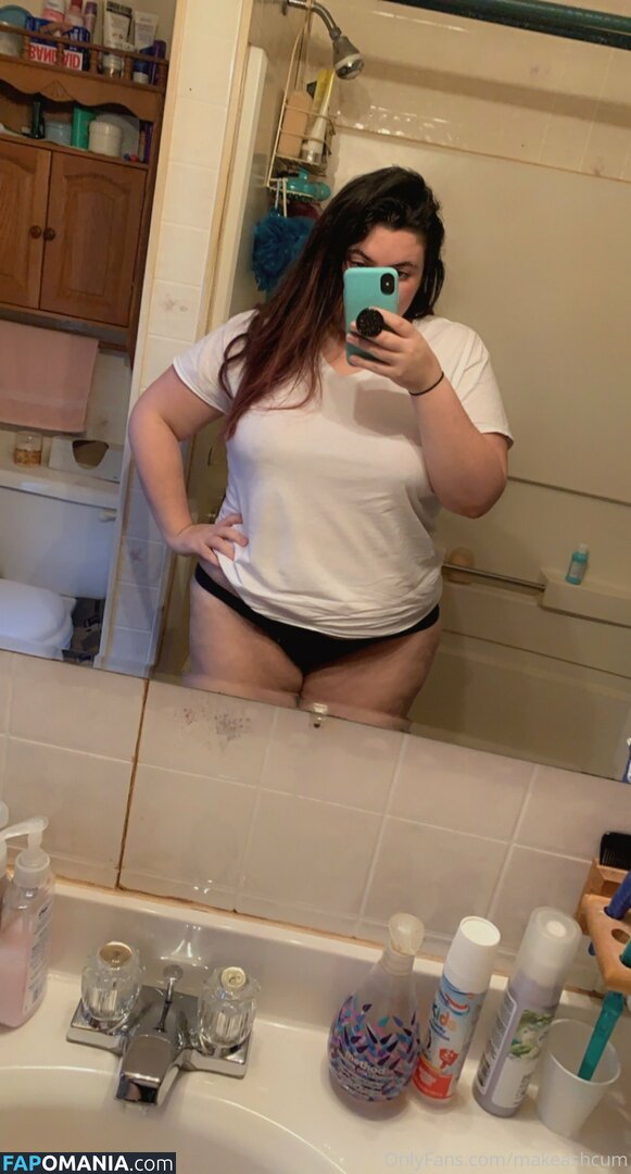 adrismakeup_ / makeashcum Nu OnlyFans  Foto vazada #1