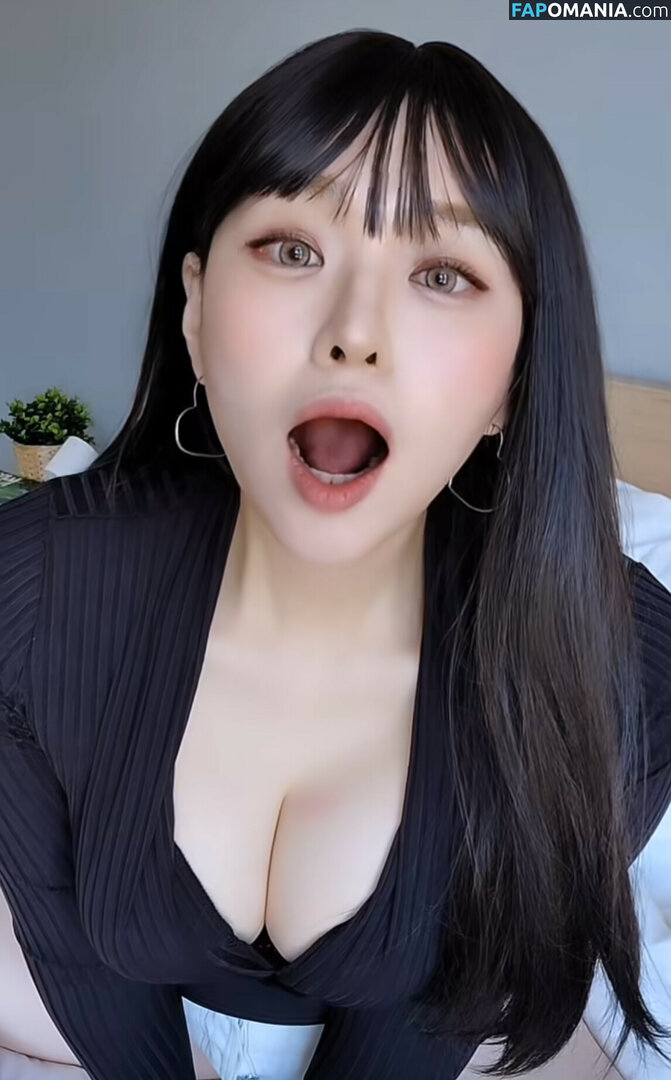 Maple's Syrups / Maple.oh / mable.oh Nu OnlyFans  Foto vazada #1