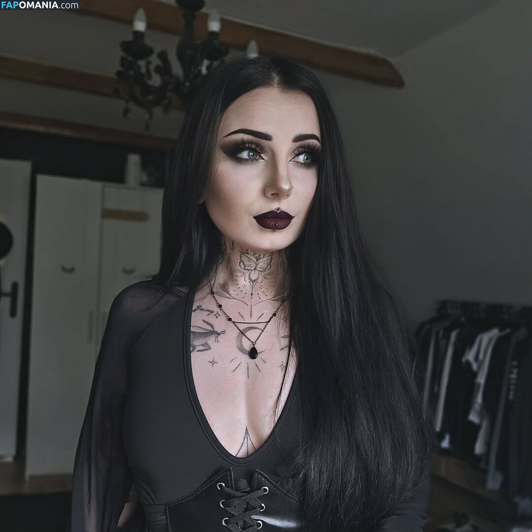 Marciasrarcia / Marta M. Nu OnlyFans  Foto vazada #3